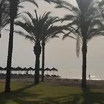 Autentico Playa * טורמולינוס